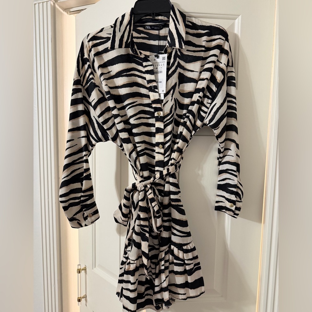 Zara Black and Cream Animal Print Shirt NWT size M